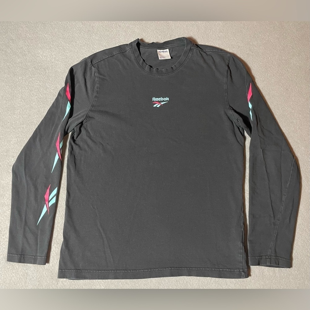 Reebok Shirt Womens Adult Medium Black Logo Casual Athletic Outdoors